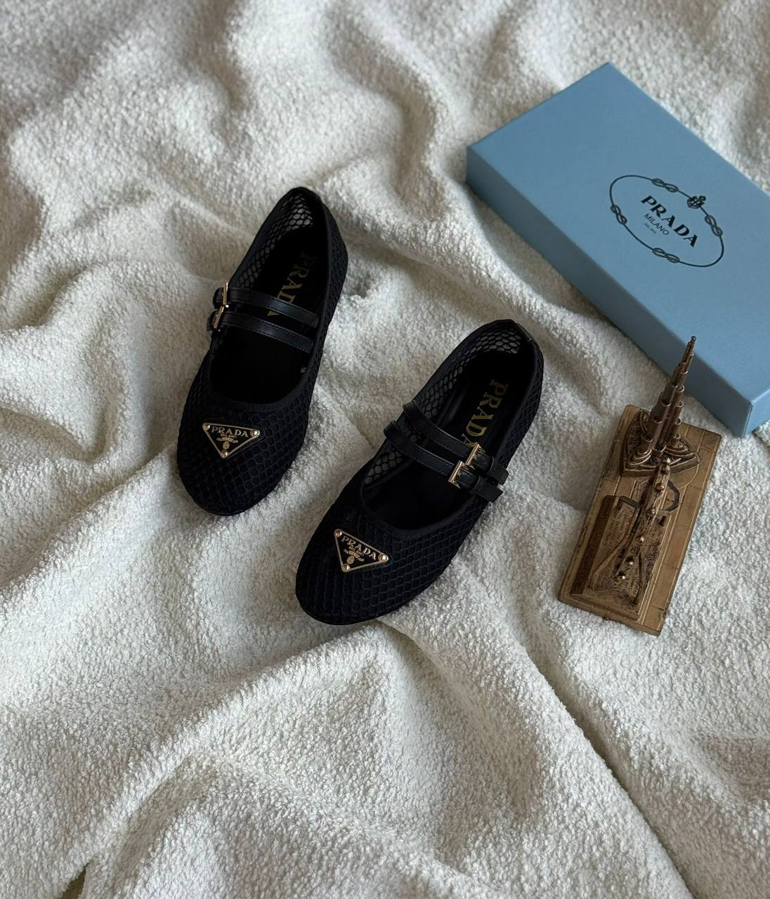 New.  Prada shoes

   Size  .  36.  to 41

115 dhs🪙🌨️

Zain80
♥️♥️♥️