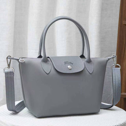 LONG CHAMP BAG
GOOD QUALITY  
55 dhs✅

Zain40
♥️♥️♥️
