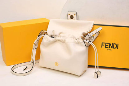❤️ Fendi Mamma Baguette
1️⃣ First quality +🎁
Size : 24 * 17 * 9 cm
80 dhs❣️

with box 🎁

Zain115
♥️♥️♥️