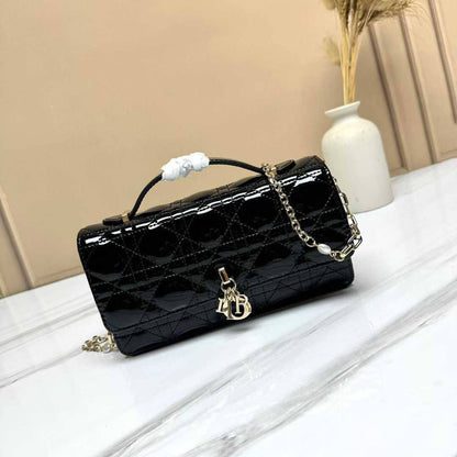 Dior 
Master🎁
310 dhs✅
#21cm

Zain228
♥️♥️♥️