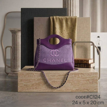 CHANEL ᴛᴡᴇᴇᴅ ʜᴀɴᴅ ʙᴀɢ
ғᴇᴀᴛᴜʀɪɴɢ ᴄᴜᴛ - ᴏᴜᴛ ᴛᴏᴘ ʜᴀɴᴅʟᴇ
ᴡɪᴛʜ ʟᴏɴɢ ᴄʜᴀɪɴ ʙᴇʟᴛ sᴛʀᴀᴘ
sɪᴢᴇ : 24 cm

65 dhs✅

Zain31
♥️♥️♥️