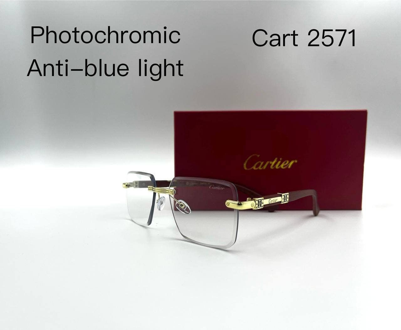 Cartie New💥*
Sunglasses 🕶️ 
Anti-blue light ➕Photochromic 
good quality 💯
With master box 🗃️ 
55 dhs✅

Zain273
♥️♥️♥️