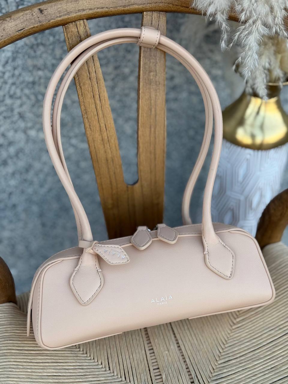 ALAIA

27cm
340 dhs🪙🌨️

Top quality

Zain167
♥️♥️♥️
