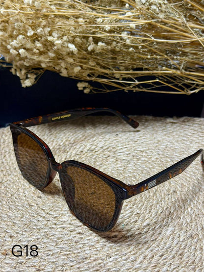 GENTLE Monster 👿*
Sunglasses 🕶️ 
Copy one 1️⃣ 
With master box 🗃️ 
50 dhs💓

Zain216
♥️♥️♥️