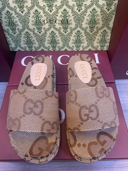 Gucci Slipper,

New Arrived 

Size 36 To 41
105 dhs🇦🇪🇦🇪

Zain120
♥️♥️♥️