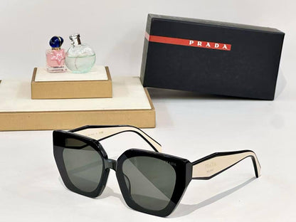 *NEW COLLECTION*

*SUNGLASSES WOMEN*

*MASTER QUALITY*

250 dhs🪙🖤

Zain202
♥️♥️♥️