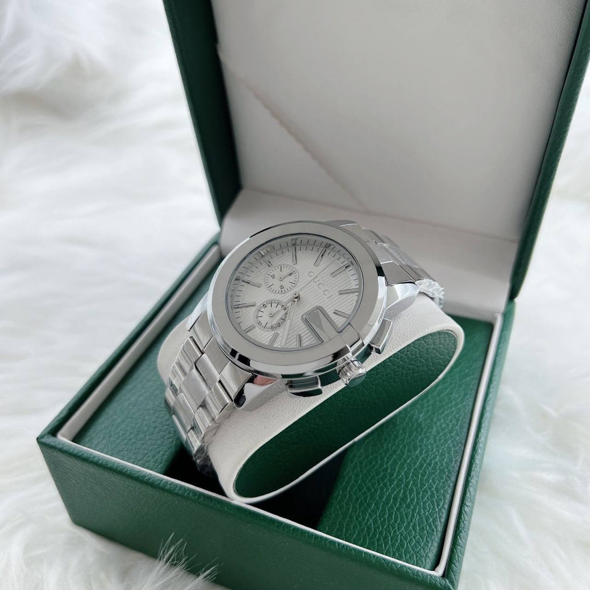Stop watch

Rolex 
Tissot
Franck muller 
Burberry
Versace 
Omega
Armani
Gucci

80 dhs

Zain45
♥️♥️♥️