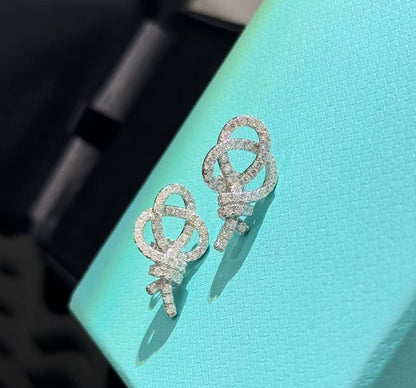 TIFFANY
Necklace &Earing 
Master 
With normal box 🎁
100 dhs🇦🇪🇦🇪


With master box💫
120 dhs🇦🇪🇦🇪


Zain263
♥️♥️♥️
