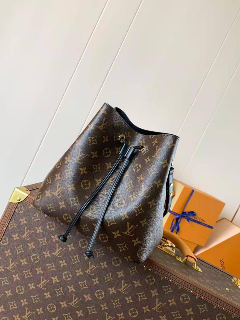 LV
Bucket Bag
Available in 4 color VIP quality
For Price 👇 WhatsApp✅
0568585901 
0507557372
0552275751 Owner Zain 👌

Zain334
♥️♥️♥️
