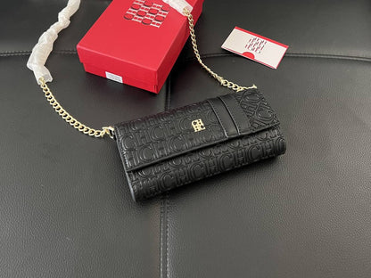 COACH

110 dhs✅

with box
🎁🎁🎁

Zain175
♥️♥️♥️