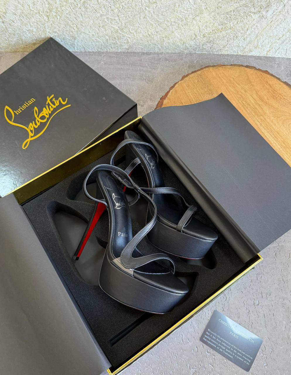 LOUBOUTIN
SuperMaster Quality 💯
550 dhs✅
Size: 36 -41💥

Zain171
♥️♥️♥️