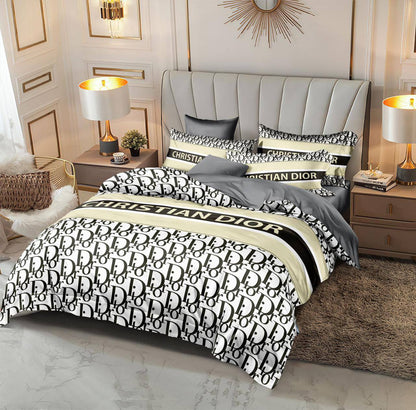 New collection 
Master quality 
Comfort set 
King size comfort 6pcs set
140 dhs❣️

Zain99
♥️♥️♥️