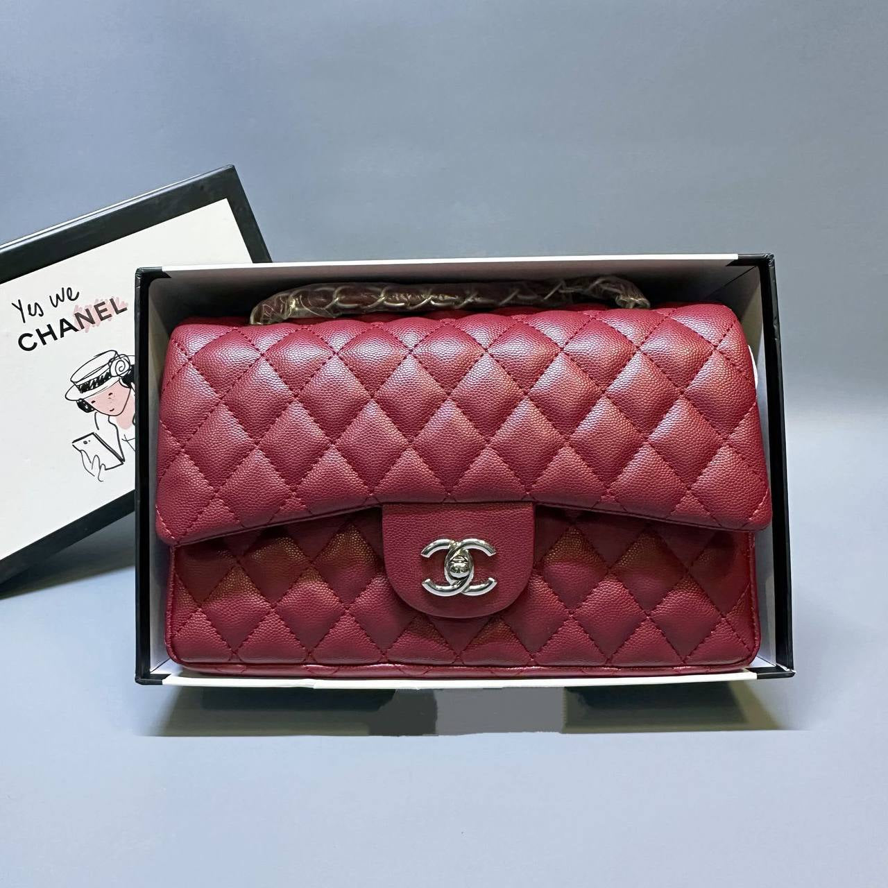 CHANEL 
GOOD QUALITY 
WITH BOX
🎁🎁🎁

120 dhs✅

Zain39
♥️♥️♥️