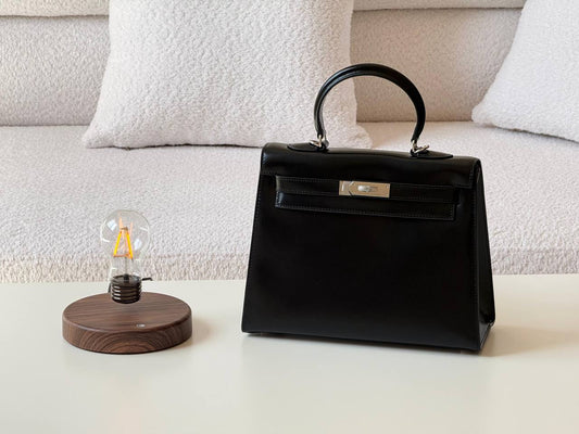 Hermes
kelly box 28 cm💥Master quality ✅with box📦
460 dhs✅

Zain52
♥️♥️♥️