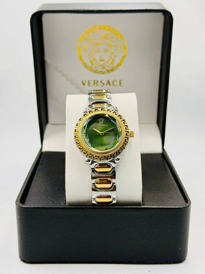 Versace ladies 
55 dhs🪙🌨️

Zain08
♥️♥️♥️