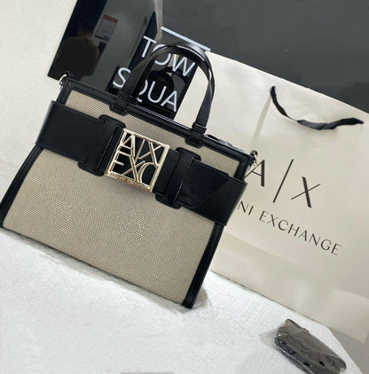 ARMANI COPY ONE 
NEW CAME  
150 dhs🪙🌨️

Zain39
♥️♥️♥️