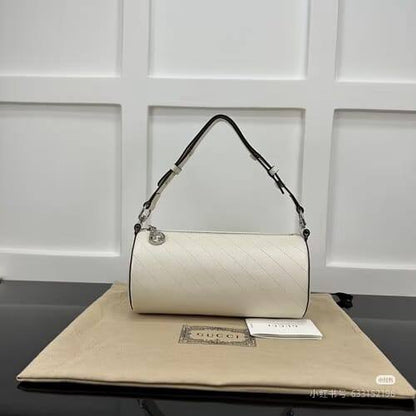 Gucci

190 dhs🇦🇪🇦🇪

Zain10
♥️♥️♥️