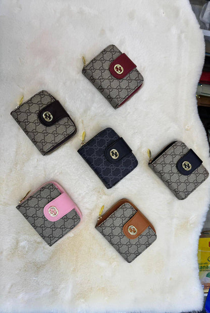 Wallet 
With box 📦 
35 dhs❣️ 

Zain56
♥️♥️