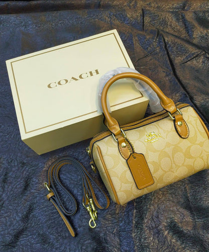 Coach
With box 
90 dhs🇦🇪🇦🇪

Zain235
♥️♥️♥️