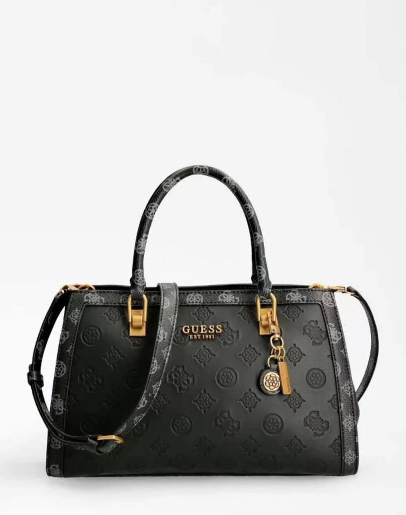 Guess
95 dhs🪙💕
high quality

Zain26
♥️♥️♥️