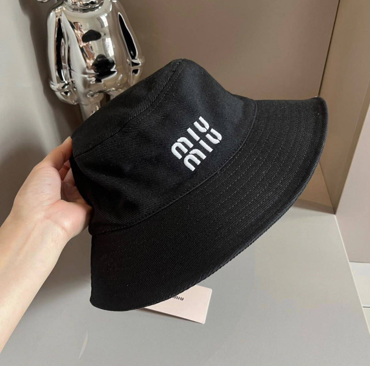 MIU MIU HATS

Available again
240 dhs🇦🇪🇦🇪

Zain328
♥️♥️♥️