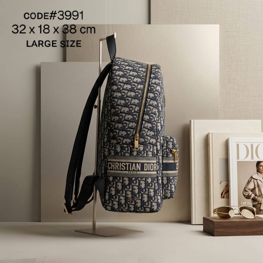 CHRISTIAN DIOR
ᴏʙʟɪǫᴜᴇ ᴋɴᴀᴘsᴀᴄᴋ/ʙᴀɢᴘᴀᴄᴋ
ᴄᴀɴᴠᴀs ᴍᴀᴛᴇʀɪᴀʟ
ɢᴏʟᴅ ʜᴀʀᴅᴡᴀʀᴇ
sɪᴢᴇ : 32 cm (ʟᴀʀɢᴇ sɪᴢᴇ)

75 dhs✅

Zain31
♥️♥️♥️