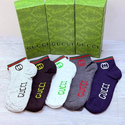 NEW CAME
SOCKS 
GOOD QUALITY 
40 dhs✅
(IN ONE BOX 5 PAIRS)

Zain40
♥️♥️♥️