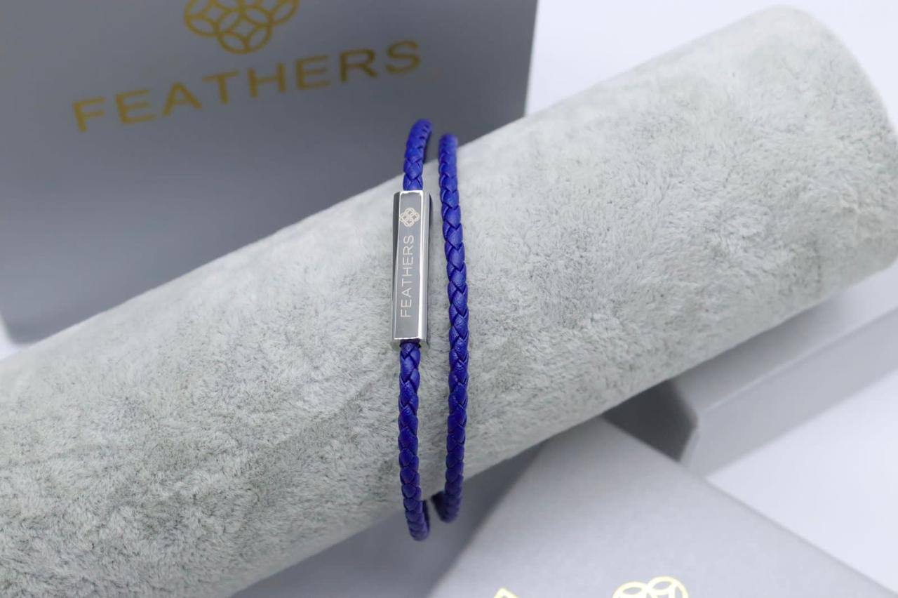 Bracelet 
55 dhs💓
+Box and paper bag🎁

Zain33
♥️♥️♥️