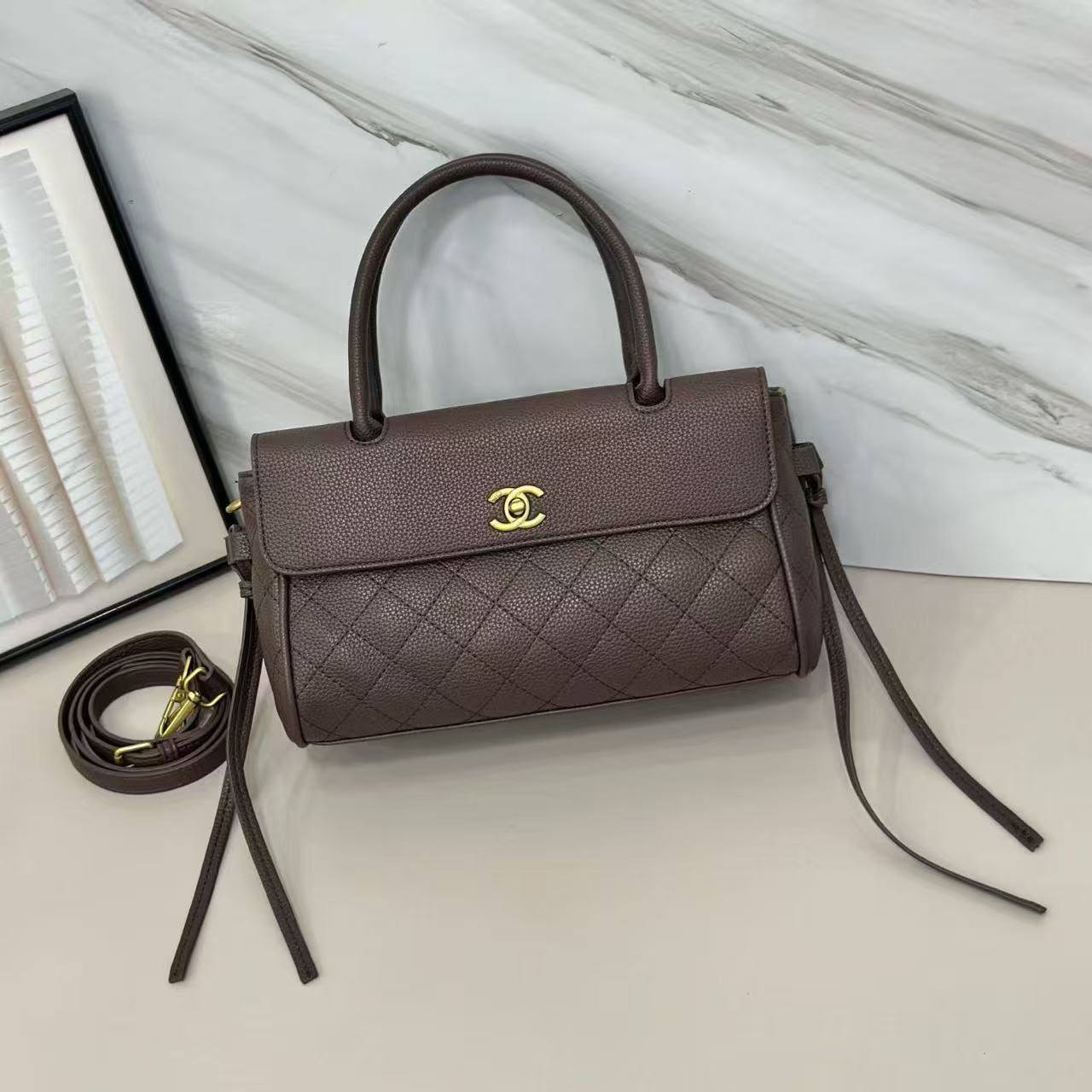 Chanel

100 DHS🇦🇪🇦🇪

Zain143
♥️♥️♥️