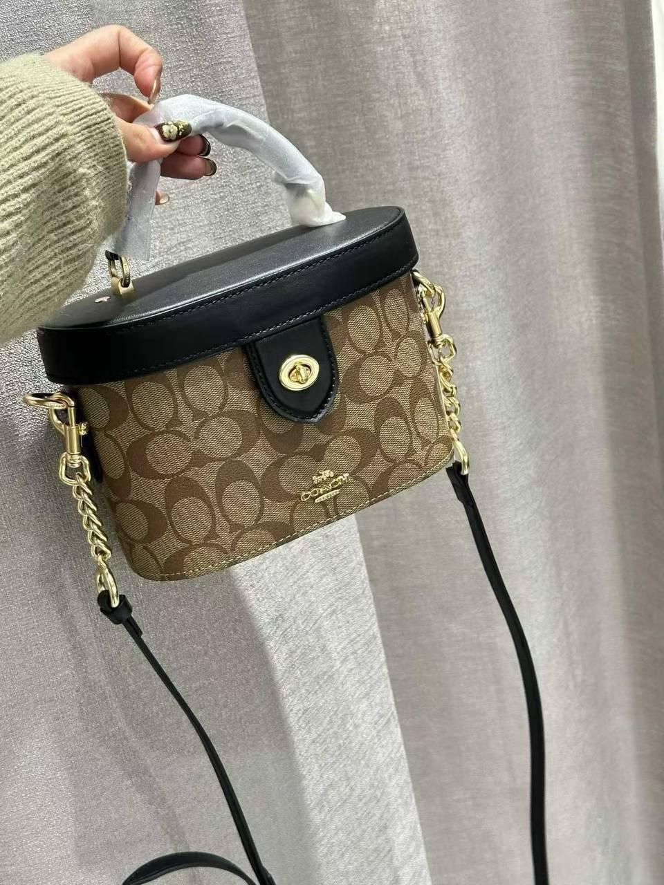 Master Bags
For Price 👇 WhatsApp✅
0568585901 
0507557372
0552275751 Owner Zain 👌

Zain314
♥️♥️♥️