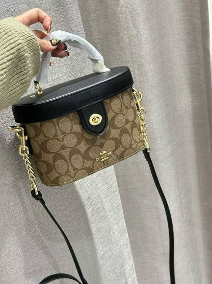 Master Bags
For Price 👇 WhatsApp✅
0568585901 
0507557372
0552275751 Owner Zain 👌

Zain314
♥️♥️♥️