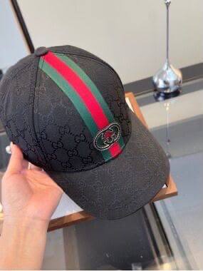 Caps

Miu miu 
Prada
Fendi
Gucci

For Price 👇 WhatsApp✅
0568585901 
0507557372
0552275751 Owner Zain 👌

Zain328
♥️♥️♥️