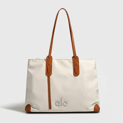 Alo
80 dhs🇦🇪🇦🇪
size 46×16×32cm

Zain42
♥️♥️♥️