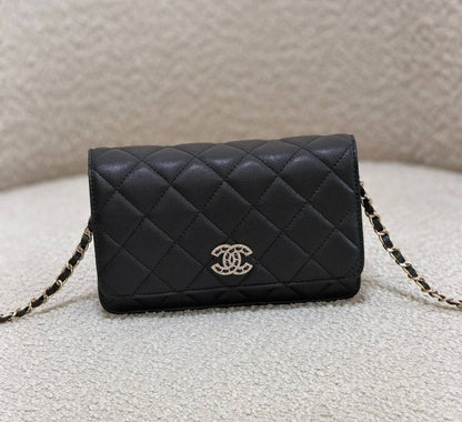 Chanel

210 dhs

Zain134
♥️♥️♥️