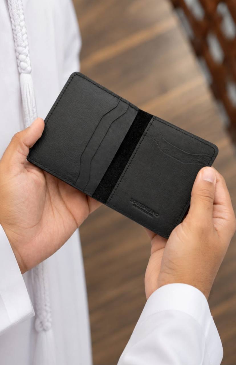 Louis Hilano card holder orginal soft leather with box and paper bag 
120 dhs🇦🇪🇦🇪

Zain59
♥️♥️♥️