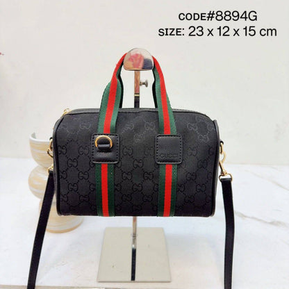 GUCCI ʜᴀɴᴅʙᴀɢ GG
ᴄᴀɴᴠᴀs ᴀɴᴅ ʟᴇᴀᴛʜᴇʀ ᴍᴀᴛᴇʀɪᴀʟ
ᴡɪᴛʜ ʟᴏɴɢ ʙᴇʟᴛ sᴛʀᴀᴘ
sɪᴢᴇ : 23 cm

75 dhs💚

Zain31
♥️♥️♥️