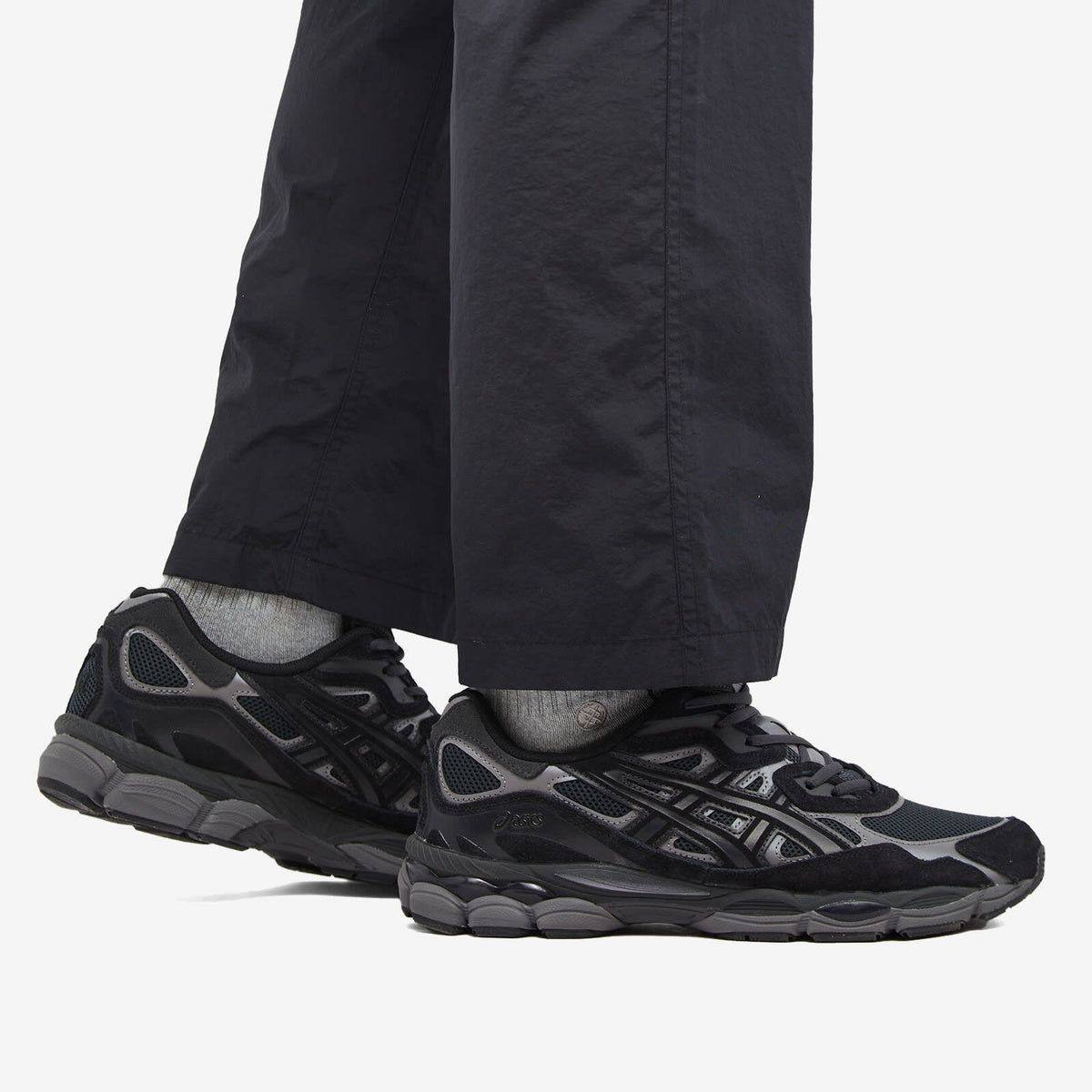 ASICS GEL NYC "Graphite Grey Black"  🖤
36-45 AVAILABLE 🤩
240 dhs✅

Zain242
♥️♥️♥️