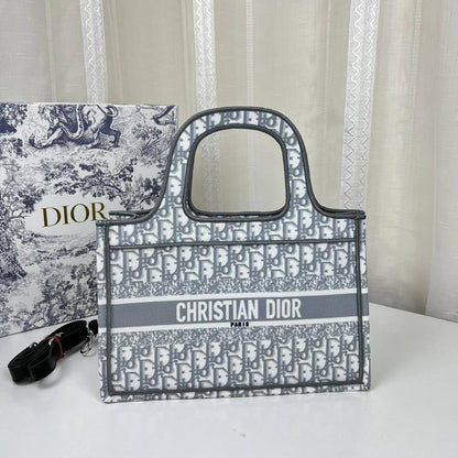 Bags offer
80 dhs✅
Limit Stock

Zain137
♥️♥️♥️