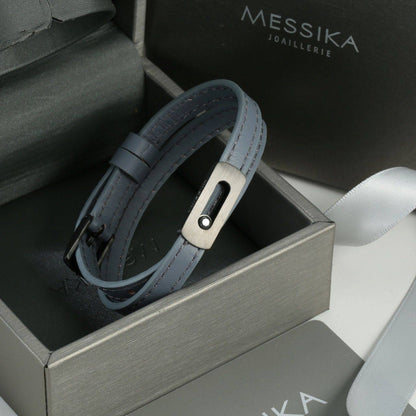 MESSIKA  
75 dhs🪙💚
UNISEX BRACELET

With Master Box And Paper Bag 
115 dhs🪙💚
🎁🎁🎁

Zain89
♥️♥️♥️