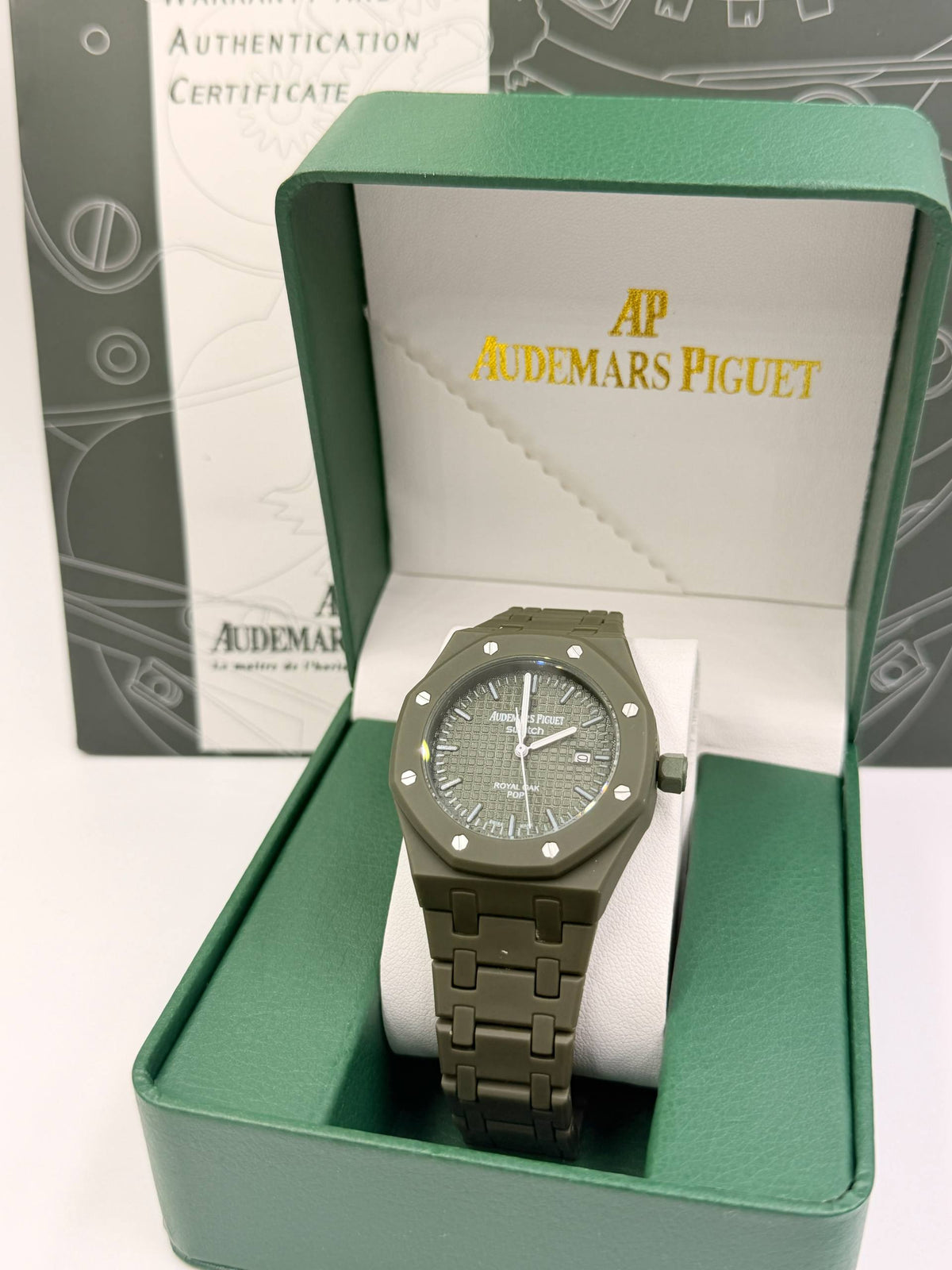 Ap  SWATCH  
60 dhs🇦🇪🇦🇪

with box 
battery

Zain85 
♥️♥️♥️