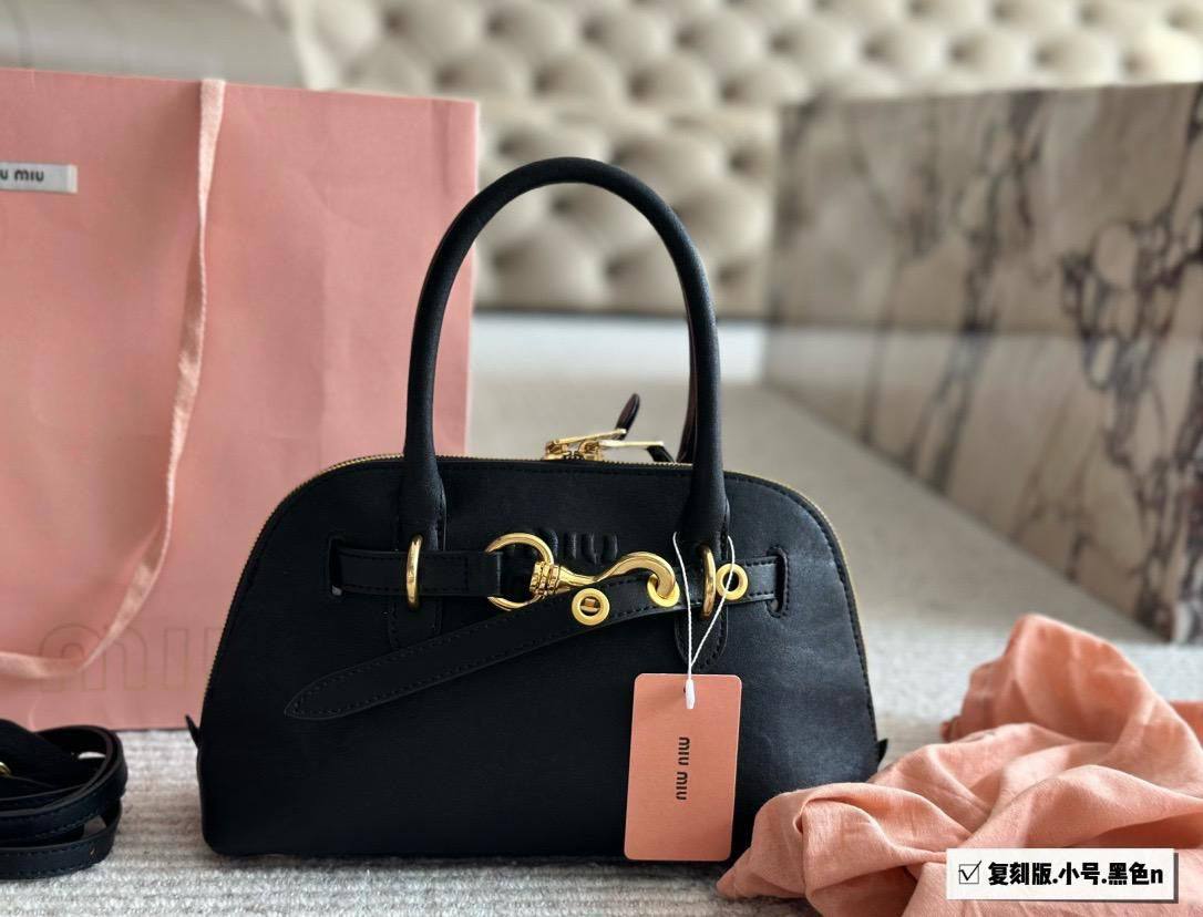 Miu Miu
Master ++++
For Price 👇 WTSP Text Zain 0568585901

Zain192
♥️♥️♥️