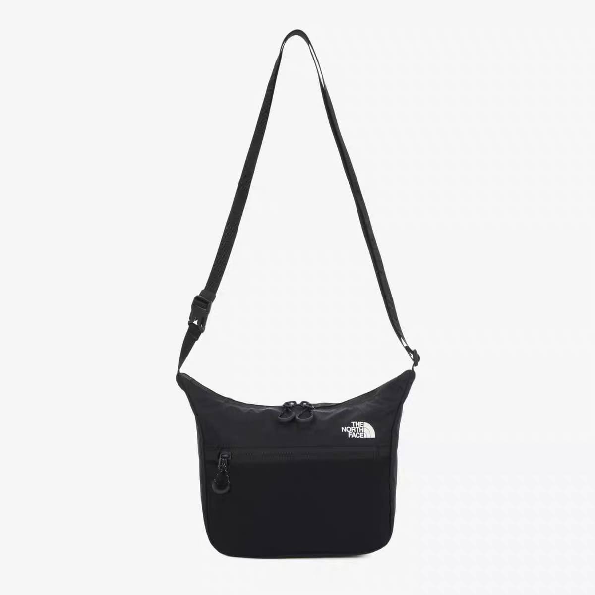 The North Face
40 dhs✅
size 21cm
Men's and women's outdoor leisure bags

Zain26
♥️♥️♥️