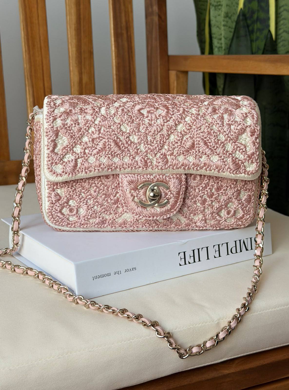 CHANEL

Super Master Quality⚡️
Original Packing🎁
Size 20CM📏

For Price 👇 WhatsApp✅
0568585901 
0507557372
0552275751 Owner Zain 👌

Zain321
♥️♥️♥️