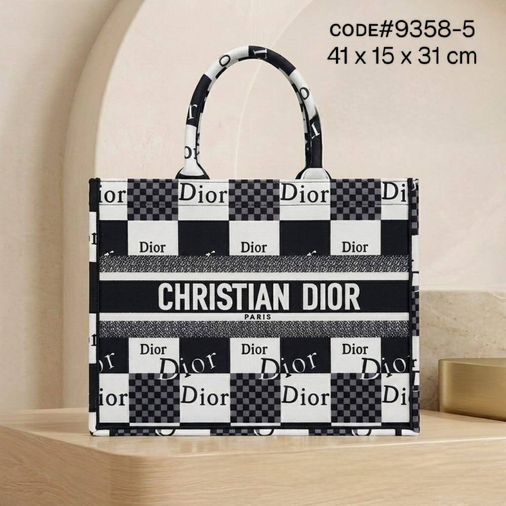 Dior
ʜᴀɴᴅᴄᴀʀʀʏ ʙᴏᴏᴋᴛᴏᴛᴇ
  •ᴢɪᴘᴘᴇʀ ᴛʏᴘᴇ
  •ᴄᴀɴᴠᴀss ᴍᴀᴛᴇʀɪᴀʟ
sɪᴢᴇ : 41 cm

70 dhs✅

Zain31
♥️♥️♥️