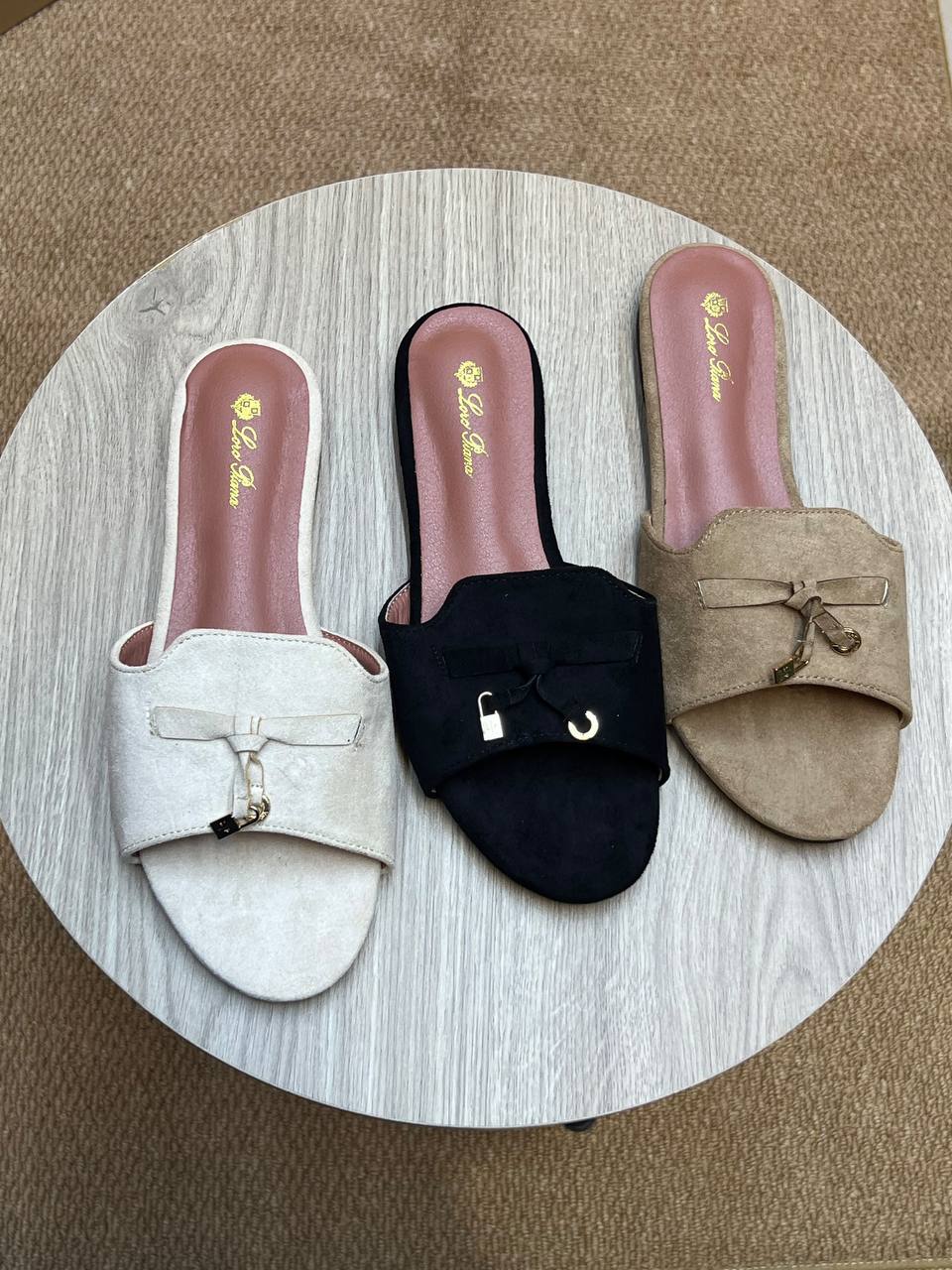 Loro piana 

37 to 42 

80 dhs🇦🇪🇦🇪

Zain236
♥️♥️♥️