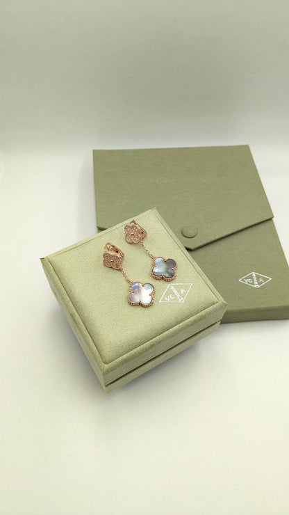 VCA
*Master Quality* 
*Earrings*
80 dhs✅ with Normal Box 🎁 
90 dhs✅ with Good box 🎁
130 dhs✅ with Master Box 🎁

Zain210
♥️♥️♥️