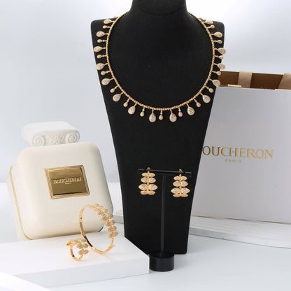 Boucheron set
Necklace 
Earrings 
Bangle 
Ring 💍 
Master quality

340 dhs🇦🇪 good box 🗃️

Zain48
♥️♥️♥️