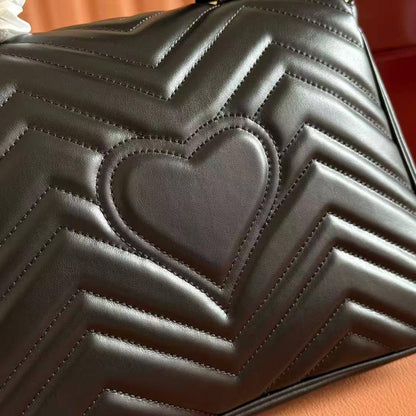 Gucci Marmont Top Handle
Original Lambskin Leather from Italy
Size: Large
1300 dhs🇦🇪🇦🇪

Zain71
♥️♥️♥️