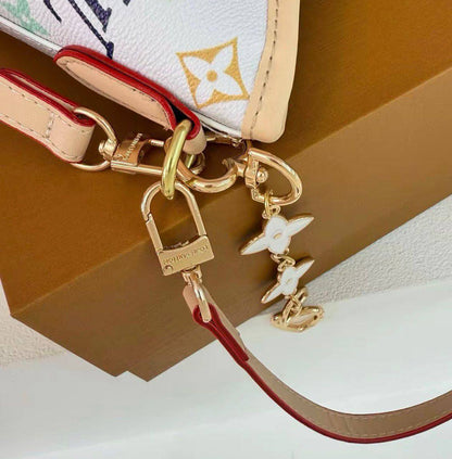 LV
with box
🎁🎁🎁

95 dhs🪙🌨️

Zain177
♥️♥️♥️