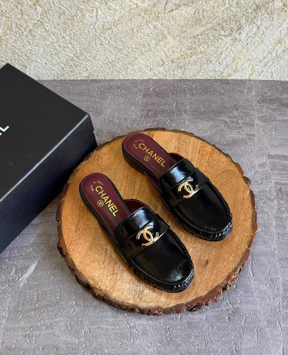 CHANEL 💫😍
SuperMaster Quality 💯
490 dhs💓
Size: 36-41 💥

Zain171
♥️♥️♥️
